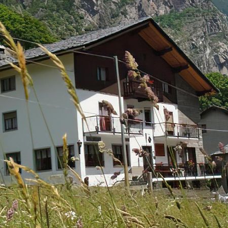 Hotel Laurent Gaby Exteriör bild